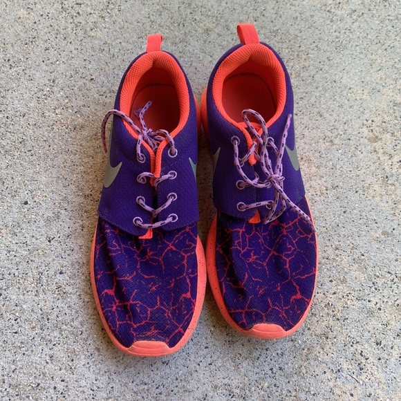 lightly worn | Nike | coral and purple | reflective nike check - Picture 2 of 7